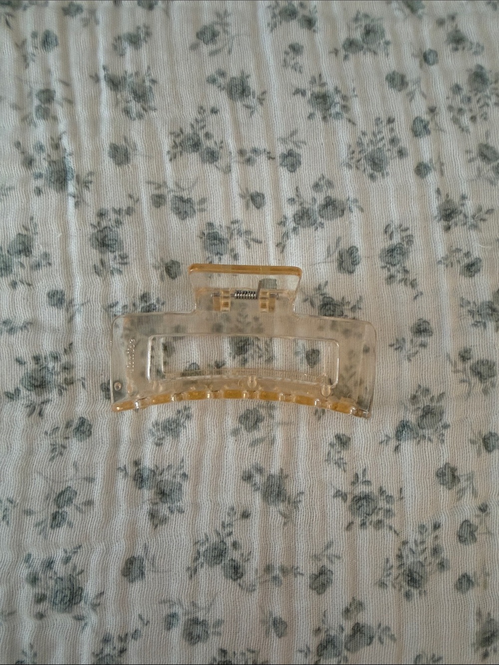 scunci Clear Amber Hair Claw Clip - Women Accessories
